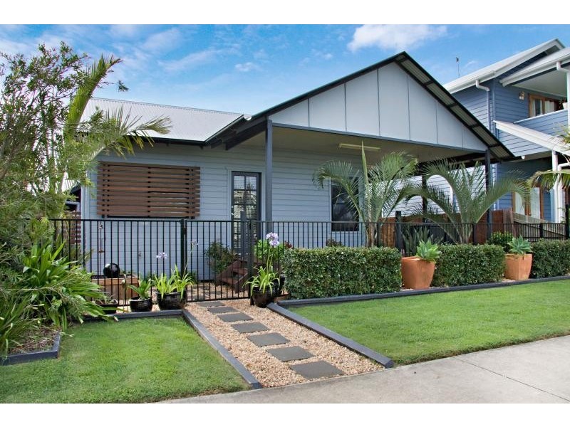 30 Lakedrive Cres, Marcoola QLD 4564
