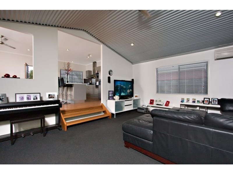 30 Lakedrive Cres, Marcoola QLD 4564