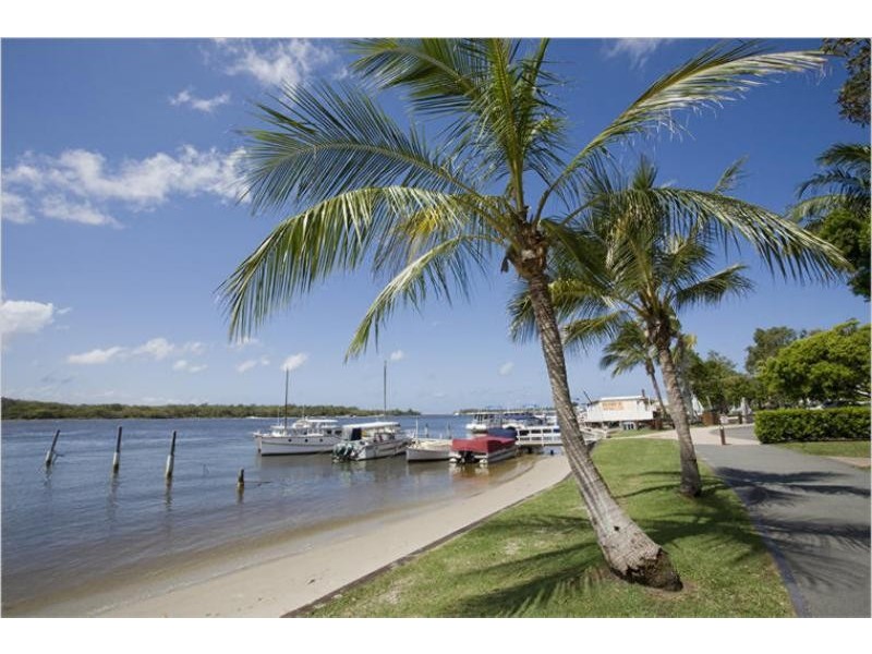 6 Creek  Rd, Noosaville QLD 4566