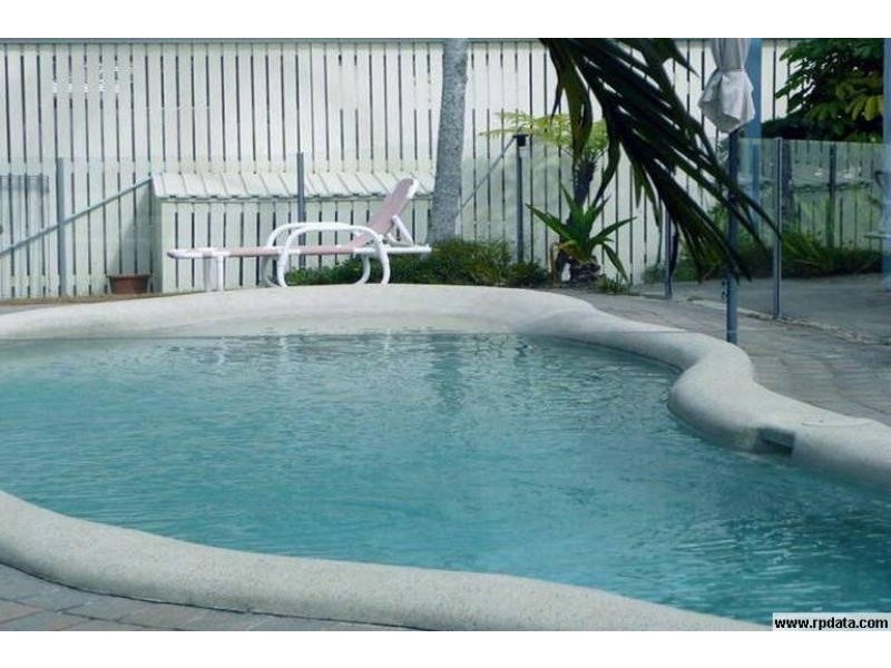 4/9 Eumundi Rd, Noosaville QLD 4566