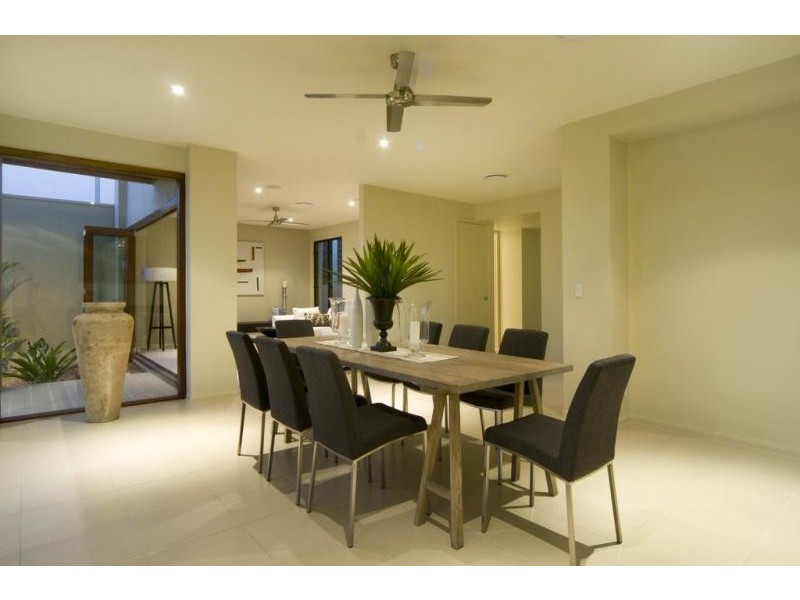 560 Noosa Springs  Dr, Noosa Springs QLD 4567