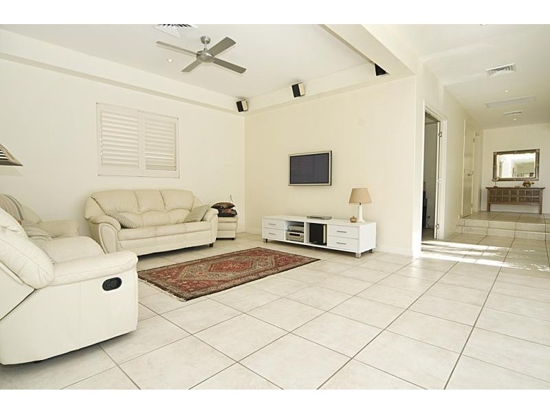 716 Noosa Springs  Dr, Noosa Springs QLD 4567