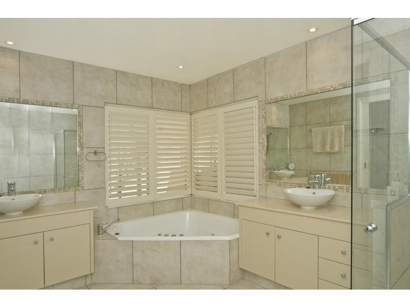 716 Noosa Springs  Dr, Noosa Springs QLD 4567