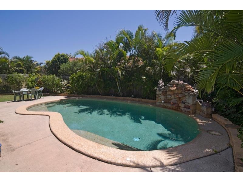 14 Tristania St, Marcoola QLD 4564