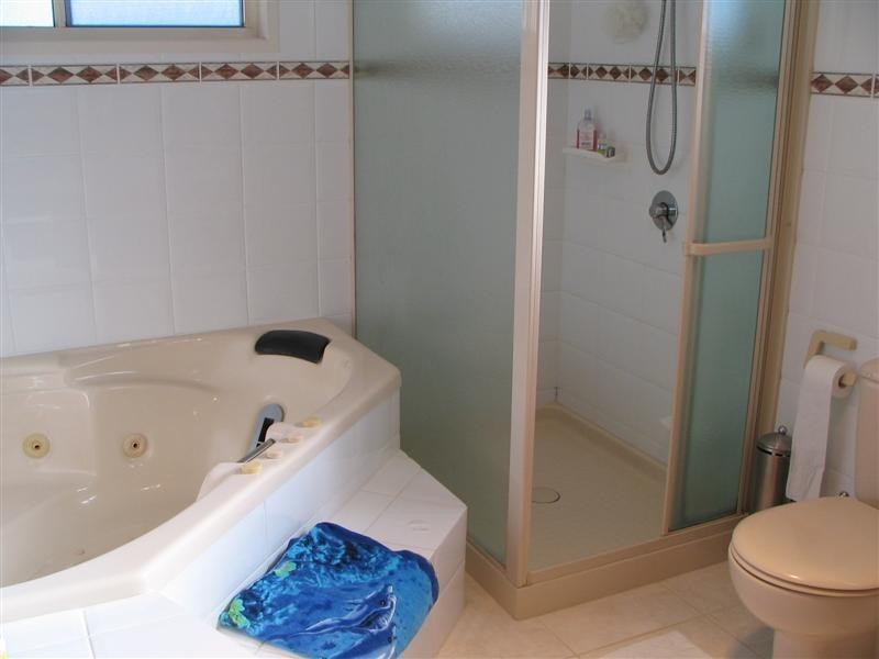 Castaways Beach QLD 4567