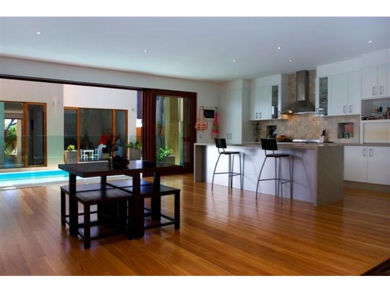 18 Breezeway St, Mount Coolum QLD 4573