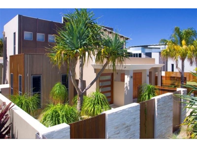 18 Breezeway St, Mount Coolum QLD 4573