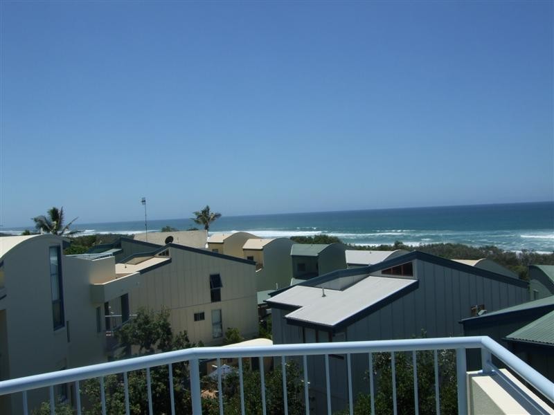 21/528 David Low  Way, Castaways Beach QLD 4567