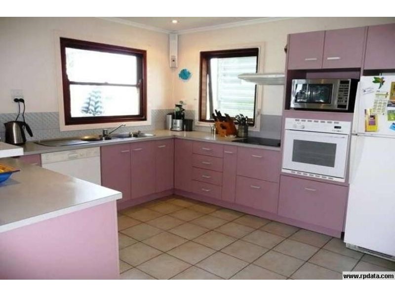 26 Pelican St, Peregian Beach QLD 4573
