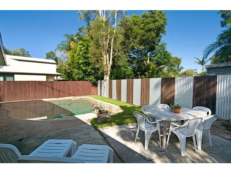 9 Pandanus Ave, Coolum Beach QLD 4573