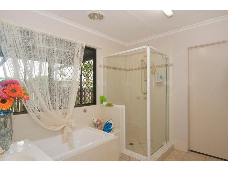 9 Pandanus Ave, Coolum Beach QLD 4573