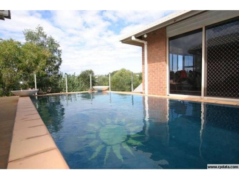86 Persimmon Dr, Peregian Beach QLD 4573