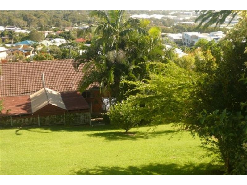 7 Greenoaks Dr, Coolum Beach QLD 4573