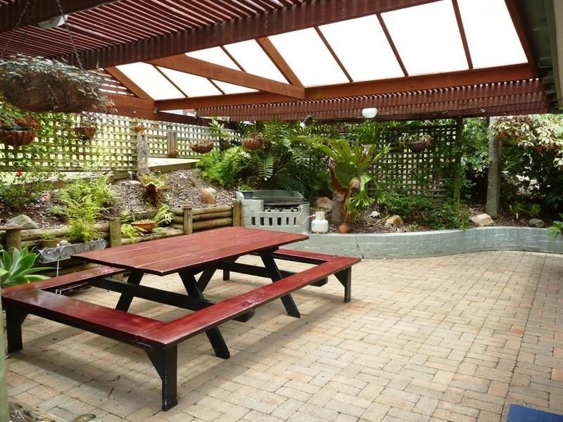 7 Greenoaks Dr, Coolum Beach QLD 4573