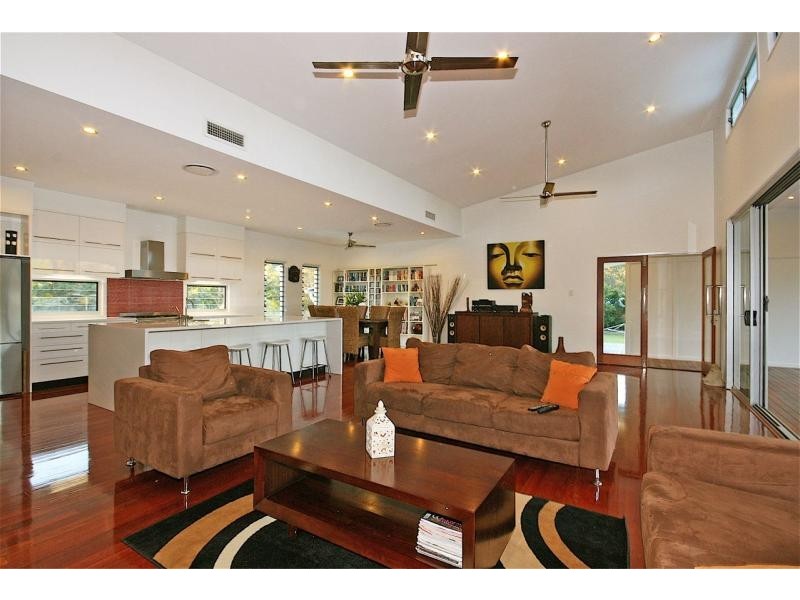 16 Osborne Ct, Wallu QLD 4570