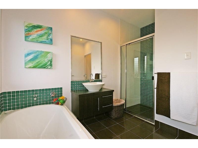 16 Osborne Ct, Wallu QLD 4570