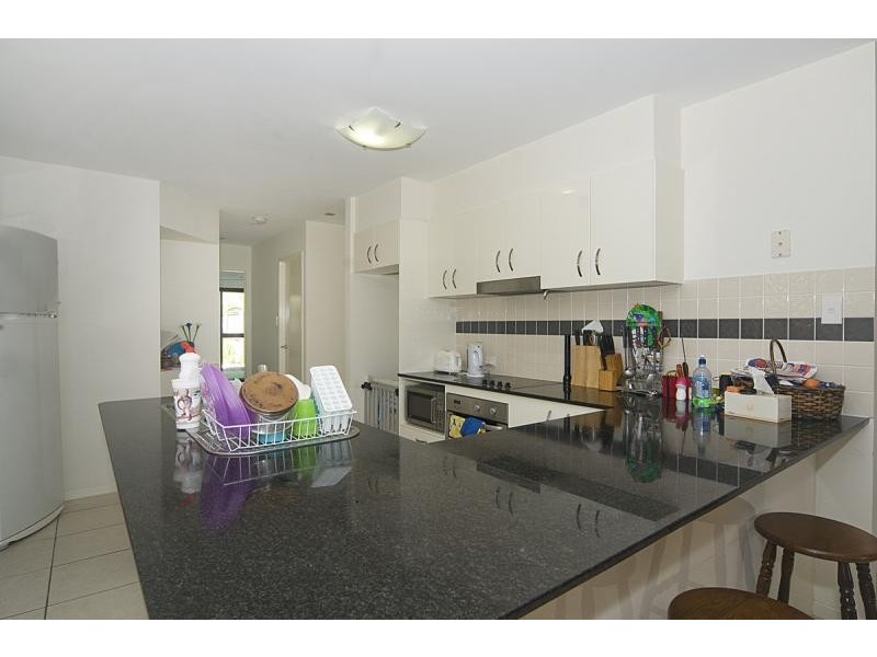 8 Deborah Cl, Mudjimba QLD 4564