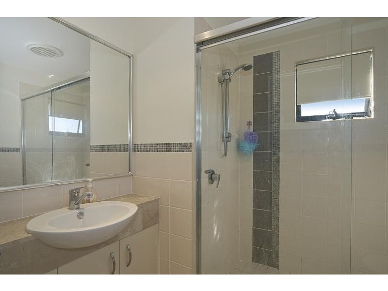 8 Deborah Cl, Mudjimba QLD 4564