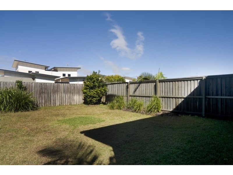 8 Deborah Cl, Mudjimba QLD 4564