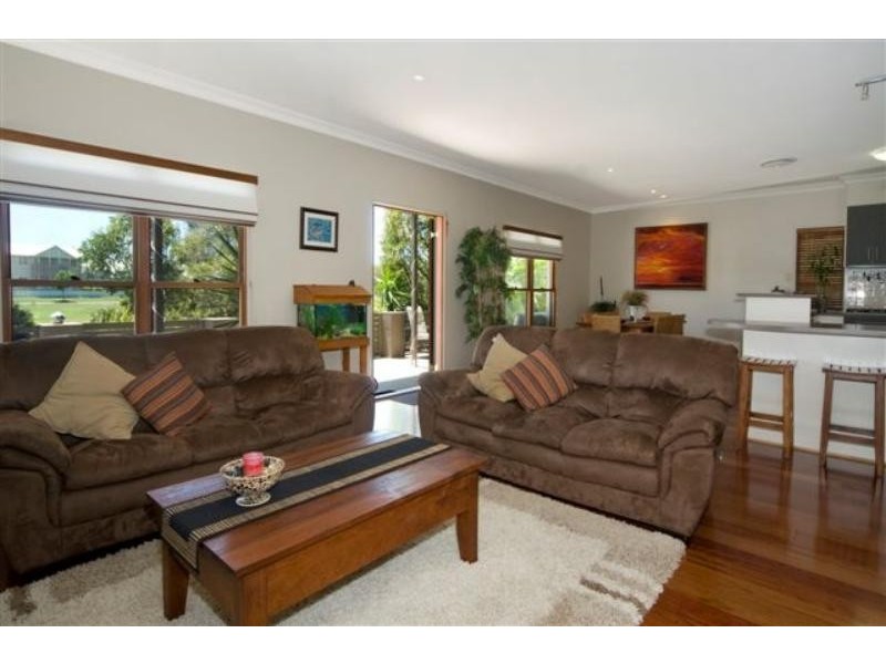 15 Lakedrive Cres, Marcoola QLD 4564