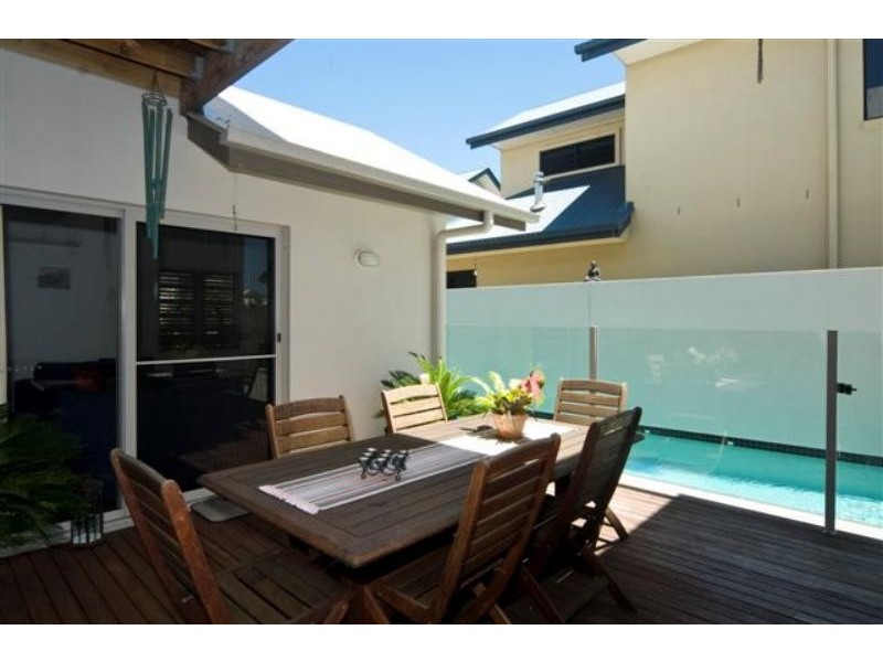 15 Lakedrive Cres, Marcoola QLD 4564