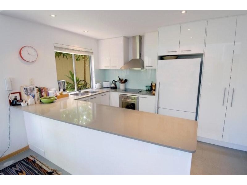 2/37 Katharina St, Noosa Heads QLD 4567