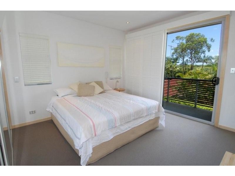 2/37 Katharina St, Noosa Heads QLD 4567