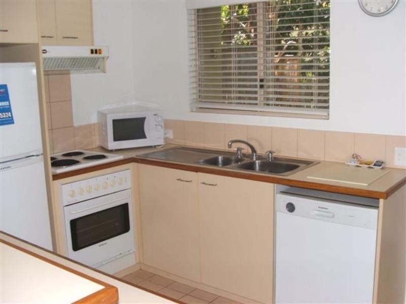 18/13 James St, Noosaville QLD 4566