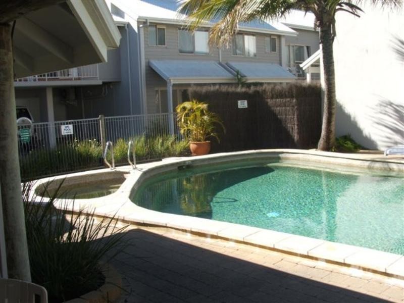 18/13 James St, Noosaville QLD 4566