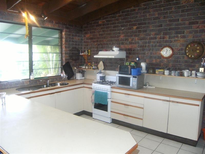 20 Wygani Dr, Noosa North Shore QLD 4565