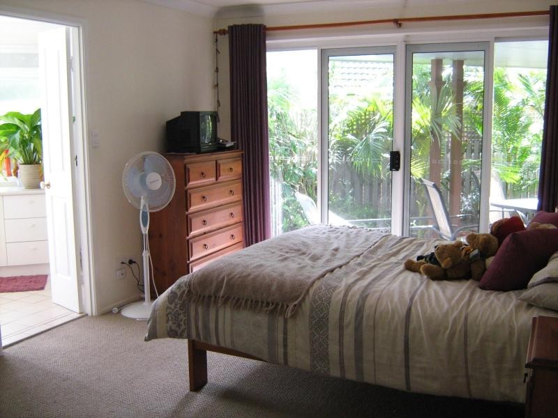 8 Honeyeater  Ave, Noosaville QLD 4566