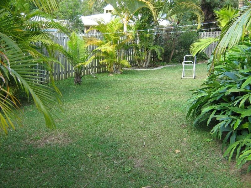 8 Honeyeater  Ave, Noosaville QLD 4566