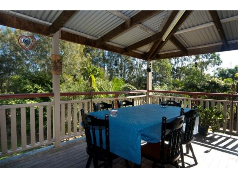18 Val Cres, Noosaville QLD 4566