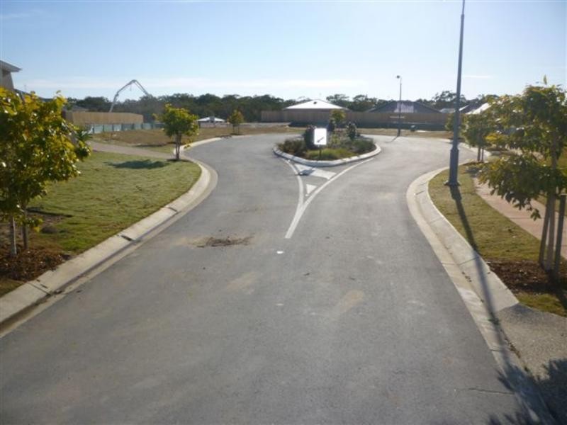 9 Goldenbell Pl, Peregian Springs QLD 4573