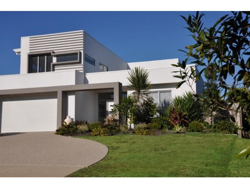 142 The Ave, Peregian Springs QLD 4573