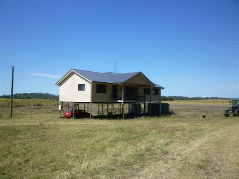 67 Burtons Rd, Maroochy River QLD 4561