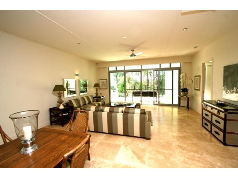 5/8 Serenity Cl, Noosa Heads QLD 4567