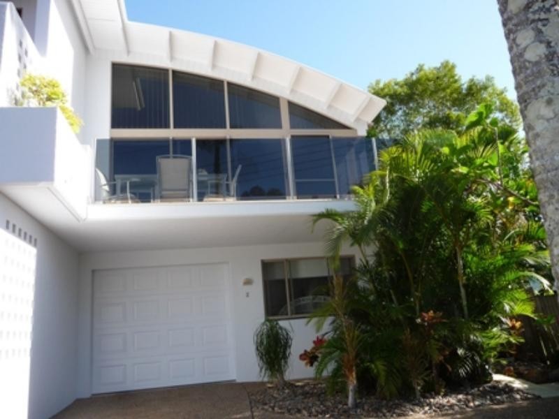2/145 Gympie Tce, Noosaville QLD 4566