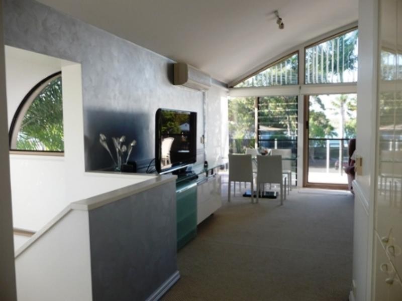 2/145 Gympie Tce, Noosaville QLD 4566
