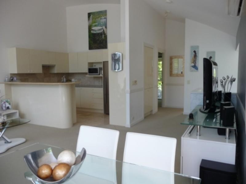 2/145 Gympie Tce, Noosaville QLD 4566