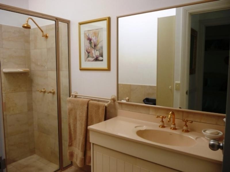 2/145 Gympie Tce, Noosaville QLD 4566