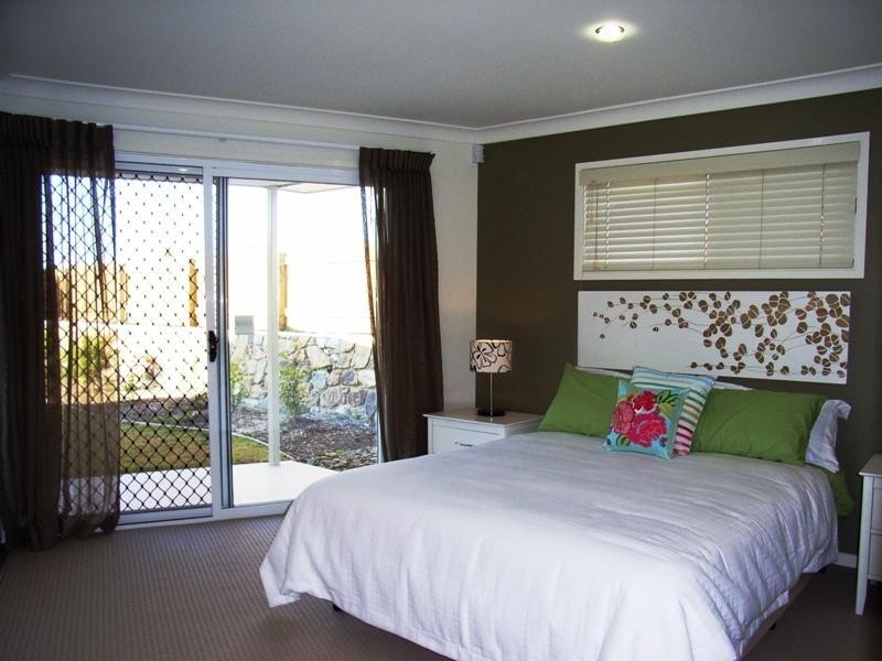 4 Shire Dr, Noosaville QLD 4566