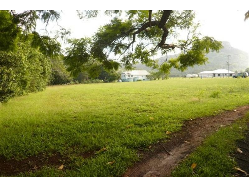1 Collins Rd, Yandina QLD 4561