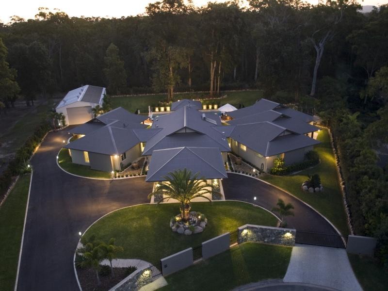 81 Edington Dr, Cooroibah QLD 4565
