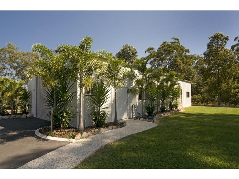 81 Edington Dr, Cooroibah QLD 4565