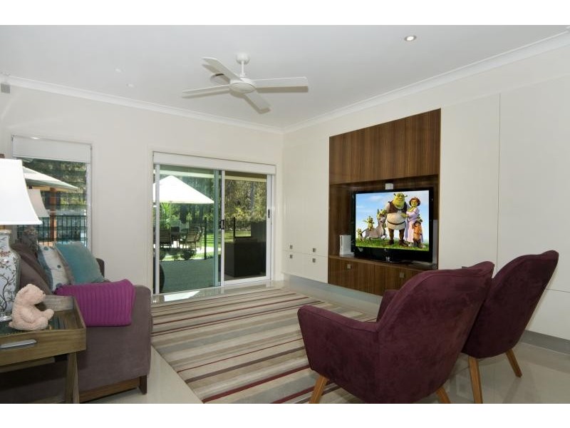 81 Edington Dr, Cooroibah QLD 4565