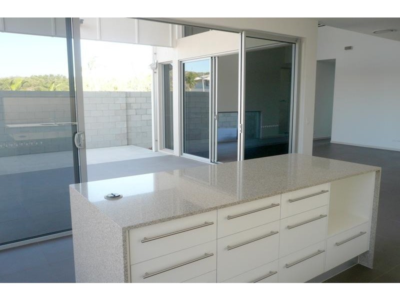 20/1381 David Low  Way, Mount Coolum QLD 4573