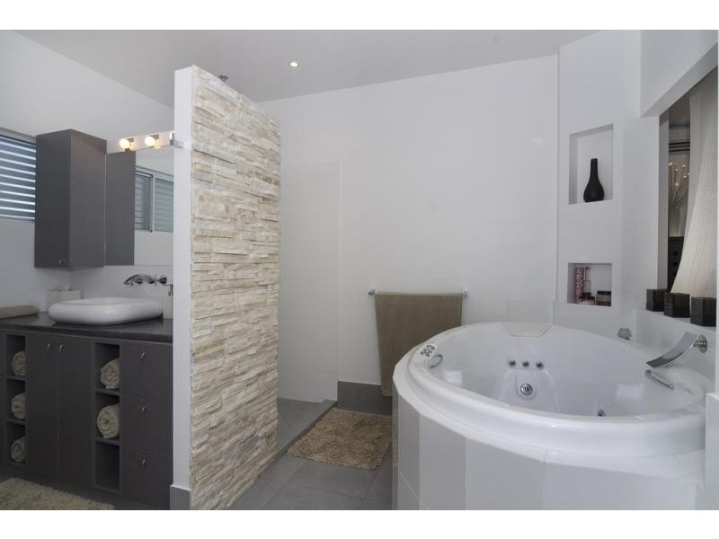 Sunrise Beach QLD 4567