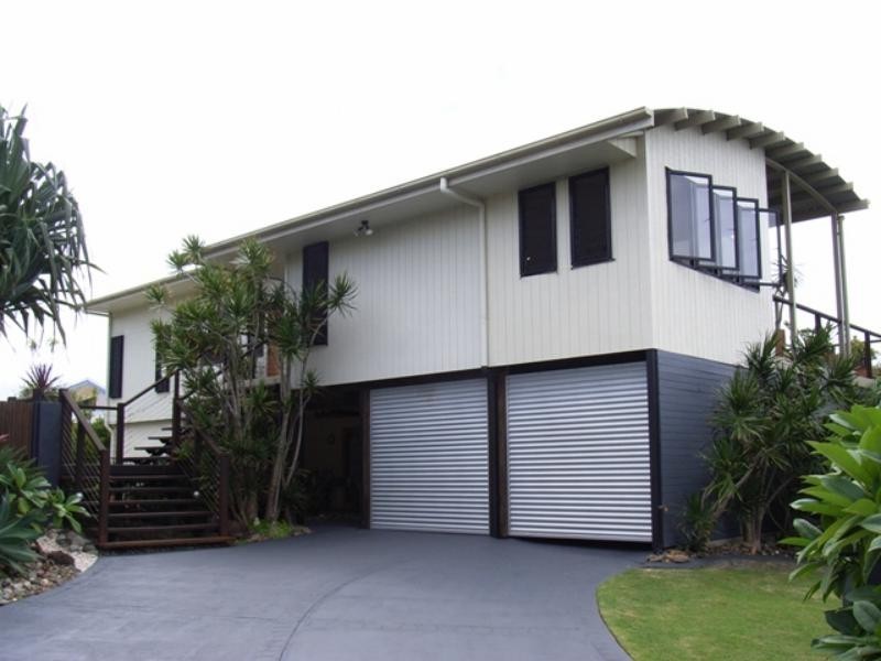 4 Shamrock Ct, Sunrise Beach QLD 4567