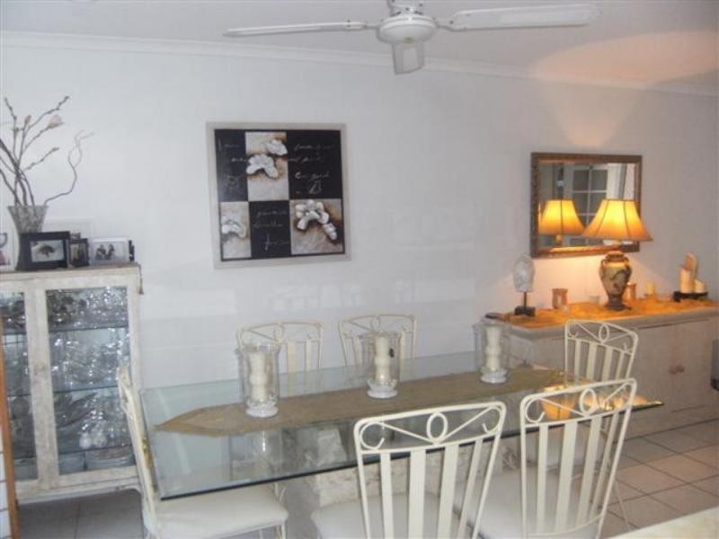 2/68 Southern Cross Pde, Sunrise Beach QLD 4567